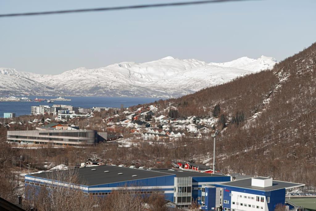 Big Family House With 3 Bedrooms Feriehus Tromsø