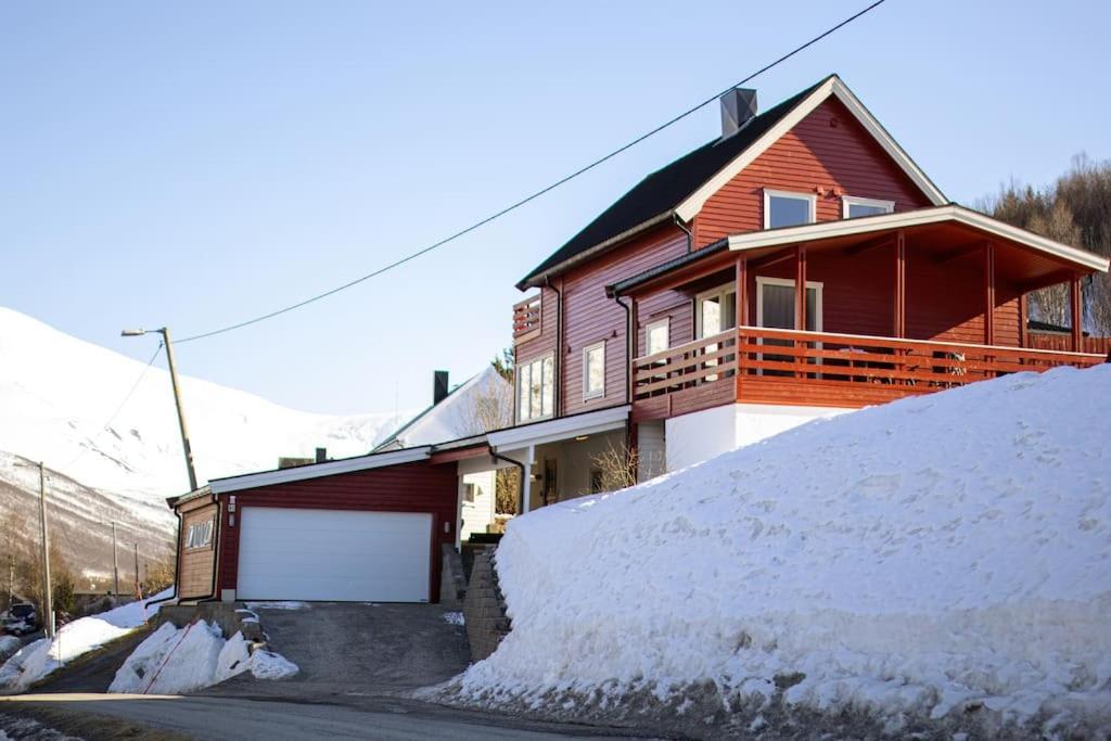 Big Family House With 3 Bedrooms Tromsø